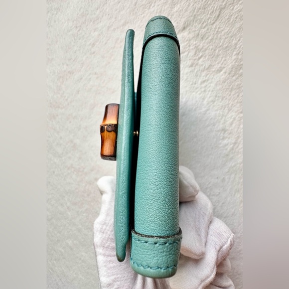 GUCCI 
Wonka Grain Calfskin Diana Tri-Fold Wallet Dusty Azure - Picture 12 of 15